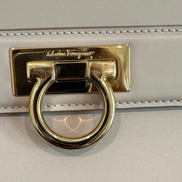 Authentic Salvatore Ferragamo Medium Sofia Top Handle Bag - NWOT - Picture 8 of 13